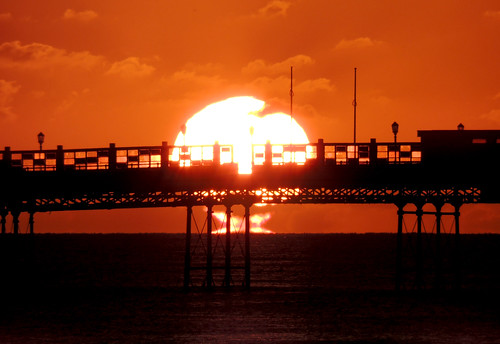 sunset sussex pier worthing worthingpier