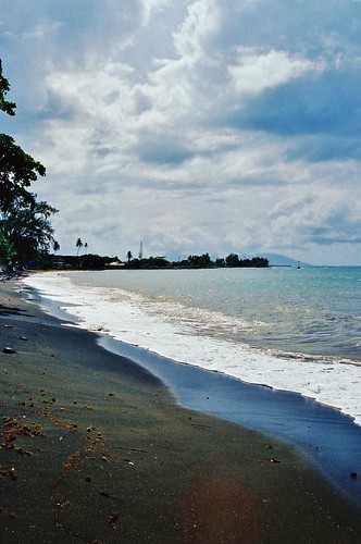 beach clouds blacksand southpacific tahiti frenchpolynesia tahitinui stevelamb pirae