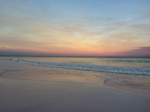 pink sunset vacation sky beach harbourisland pinksand nothisisreallywhatitlookslike