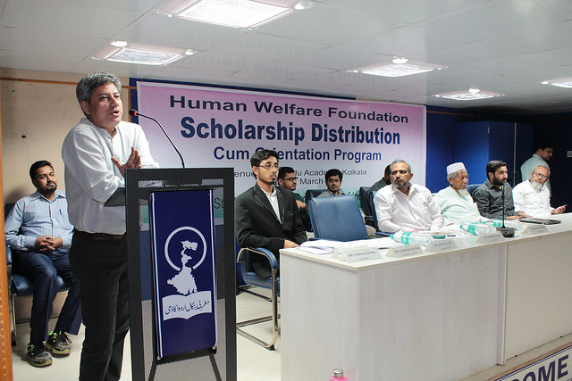 Journalist of The Hindu Shubhojit Bagchi delivering his speech at the Scholarship programme.