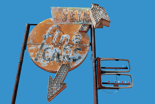 sign signgeeks signage oldsign americana auto ontheroad selma california