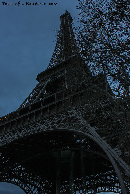 PARIS - Champ-de-Mars - Tour Eiffel