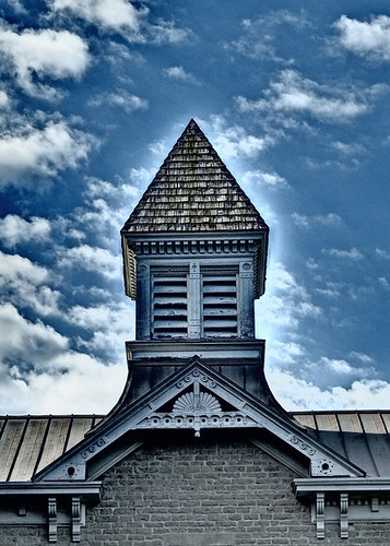 oldmain galecollege galesville school tower dramatictone artfilter