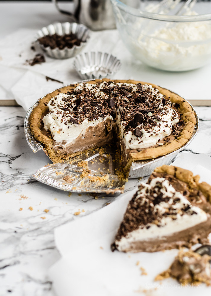 It's the season /-/ Seriously French Silk Pie | The moonblush Baker