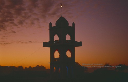 city sunset lake landscape see twilight asia südostasien colours sonnenuntergang burma mosque stadt myanmar inle 1992 dämmerung southeast landschaft birma farben taunggyi moschee