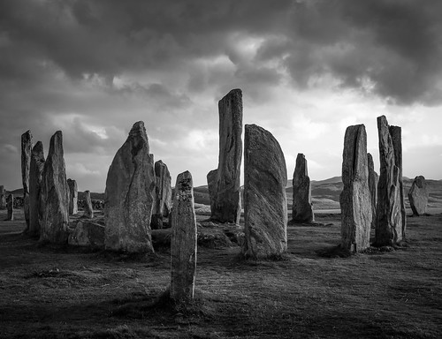 scotland standingstones cloudy unitedkingdom olympus callanish historicscotland hdr omd isleoflewis em1 m43 neolithicmonument microfourthirds