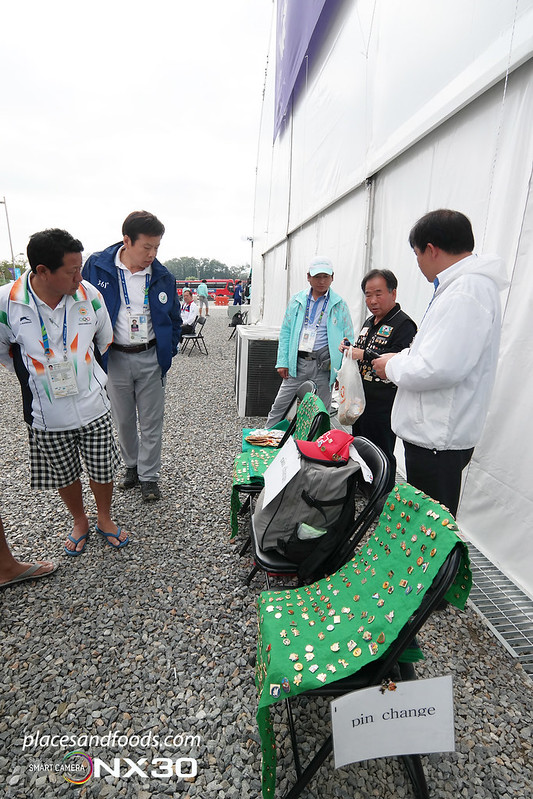 samsung incheon athletes village pins exchange