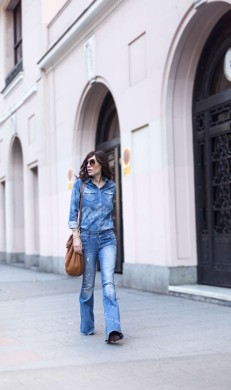 street style barbara crespo flared victoria beckham denim jeans marc by marc jacobs bag fashion blogger outfit blog de moda
