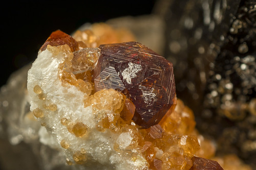 Crystal on Spessartine Ganret