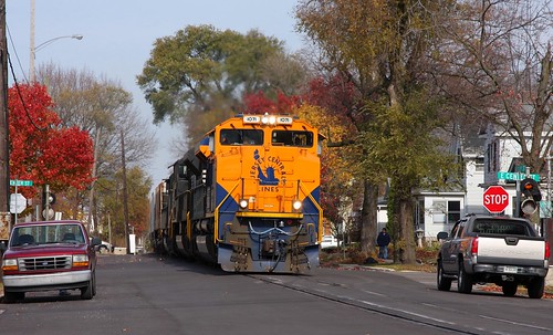 train ns indiana warsaw norfolksouthern emd cnj streetrunning sd70ace heritageunit marionbranch
