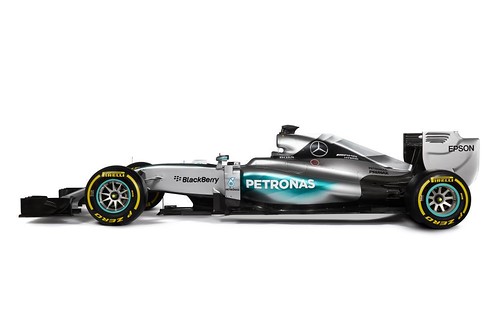 F1】メルセデスが新車「F1 W06 Hybrid」を発表、連覇目指しマシンを 