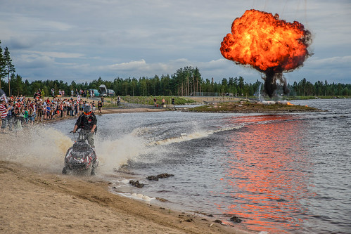 seinäjoki southernostrobothnia finland suomi stunt lake järvi moottorikelkka räjähdys explosion