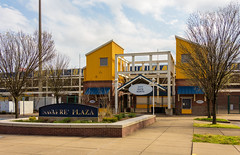 Navarre' Plaza