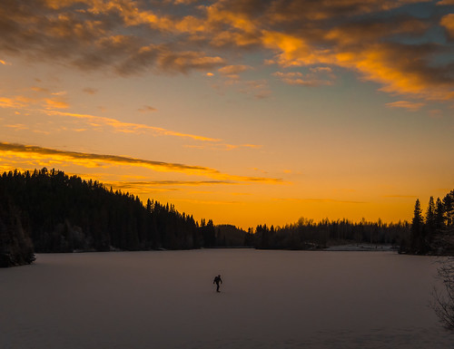 winter sunset lake snow ice norway clouds evening skater iceskates trondheim tranquil skates iceskater meditative firstice