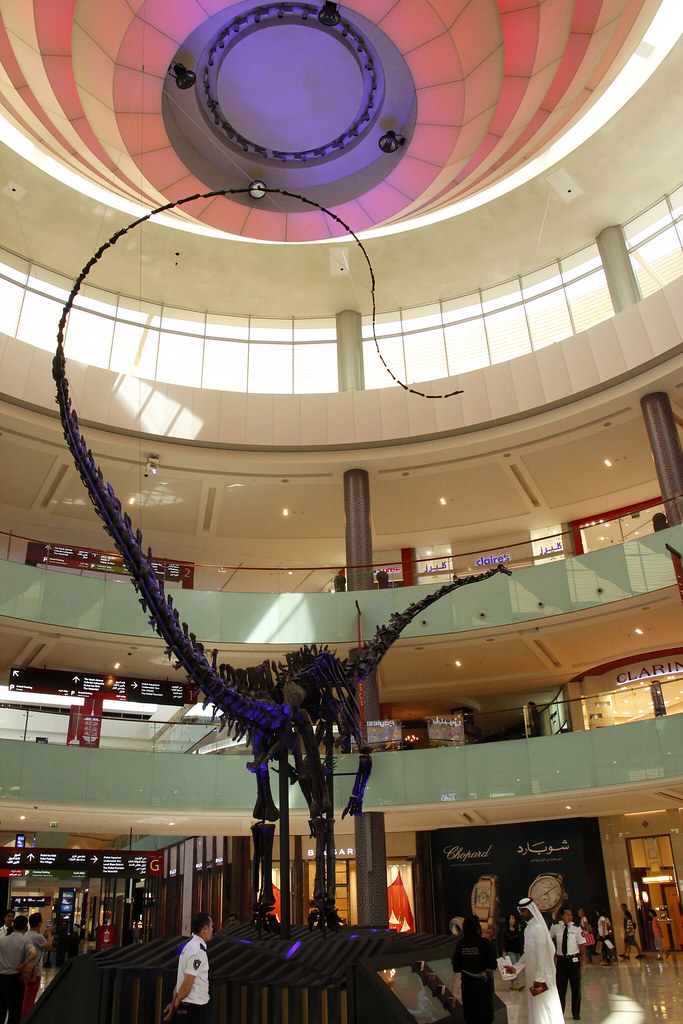 Misty dinosaueren i Dubai Mall