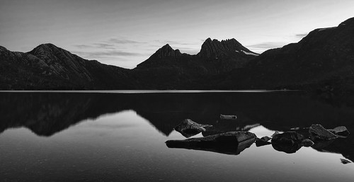 cradlemountain mountain dovelake tasmania reflection water lake sigma dp1m merrill landscape flickr