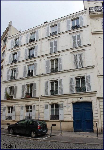 Fachada del edificio donde vivió Van Gogh. Rue Lepic. Barrio de Montmartre.