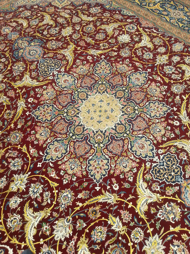 Isfahan by Feyzollah Haghighi master piece 10x13 with vegetable dye color silk foundation persian rug (1)