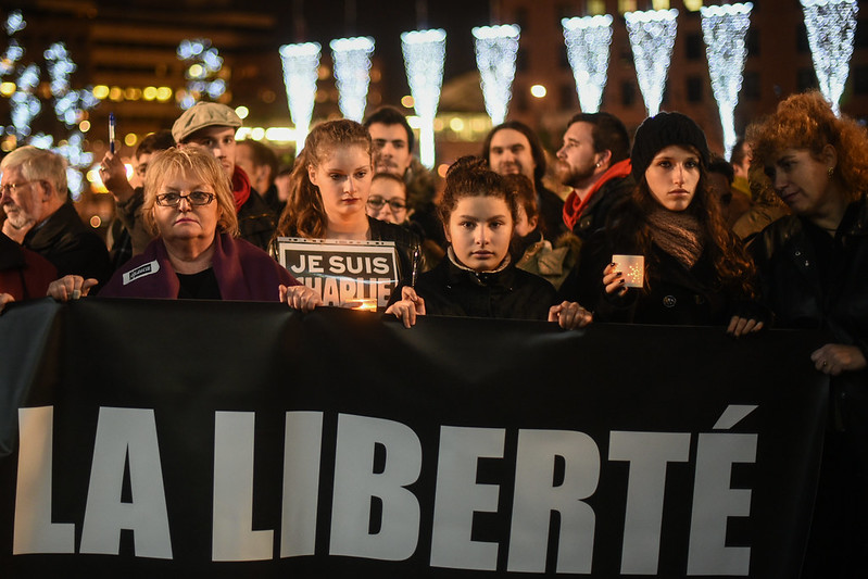 Evry Daily Photo - Rassemblement Mairie Evry - Je suis Charlie