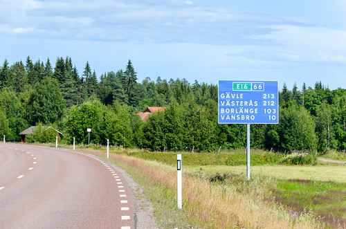 cycletouring cyclotourisme europe freewheelycom road sign sweden vansbro jbcyclingnordkapp