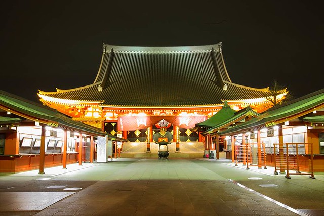 東京浅草　浅草寺の夜景
