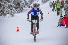 Zimnímu triatlonu na Pradědu kralovali Jindra a Slovenka Kalinová