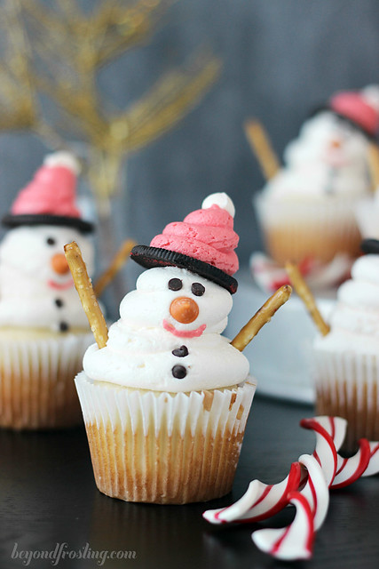 DIY Snowman Cupcakes