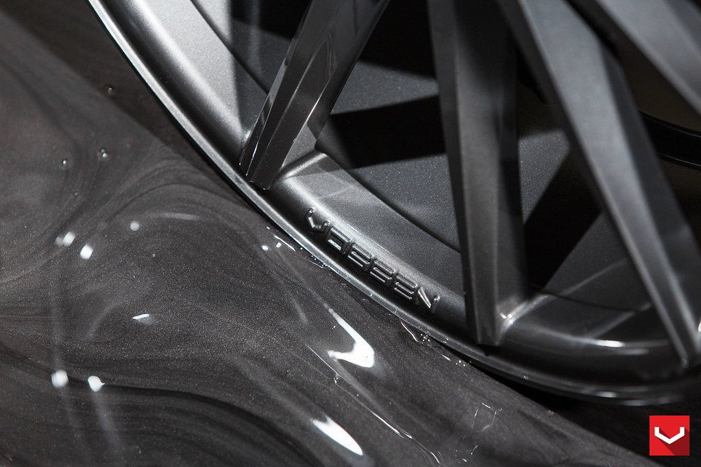 Vossen CVT Gloss Graphite Release - © Vossen Wheels 2015 - 1212