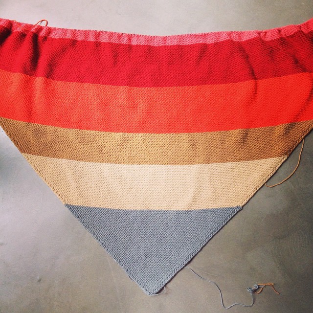 Progress on color number six. #knitting @purlsoho 's colorblock bias blanket