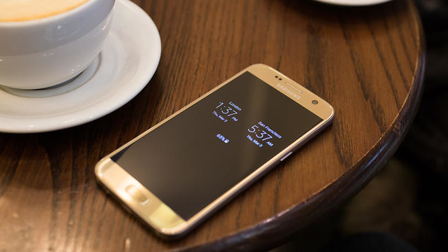 samsung-galaxy-s7-edge-out-about-7