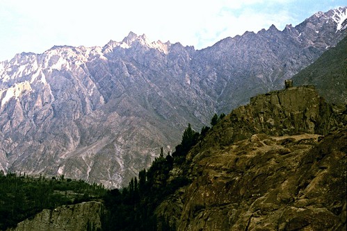 2001 pakistan 35mm kkh filmcamera hunza om1 hunzavalley karakoramhighway olypusom1 flickrandroidapp:filter=none ronstravelsite
