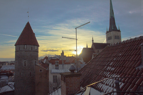 roof winter sunset sky sun sunlight evening europe tallinn estonia sunfall