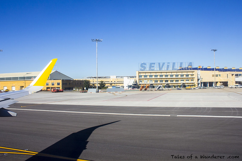 SEVILLA - Aeropuerto de Sevilla-San Pablo / Vueling VY1299 SVQ - LCG