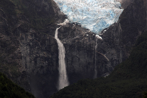chile travel parque patagonia canon glacier adventure montaña glaciar nacional ventisquerocolgante cordilleradelosandes parquenacionalqueulat regióndeaisén eosrebelt5i