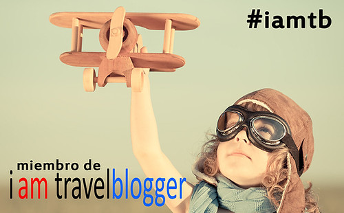 I Am Travel Blogger