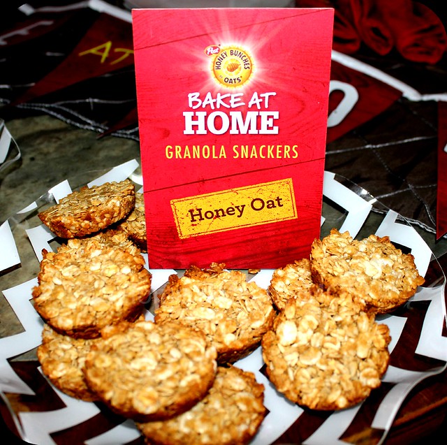honey oat granola snackers