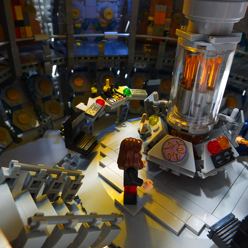 LEGO® Doctor Who: The Twelfth Doctor's TARDIS Interior (Series 9)