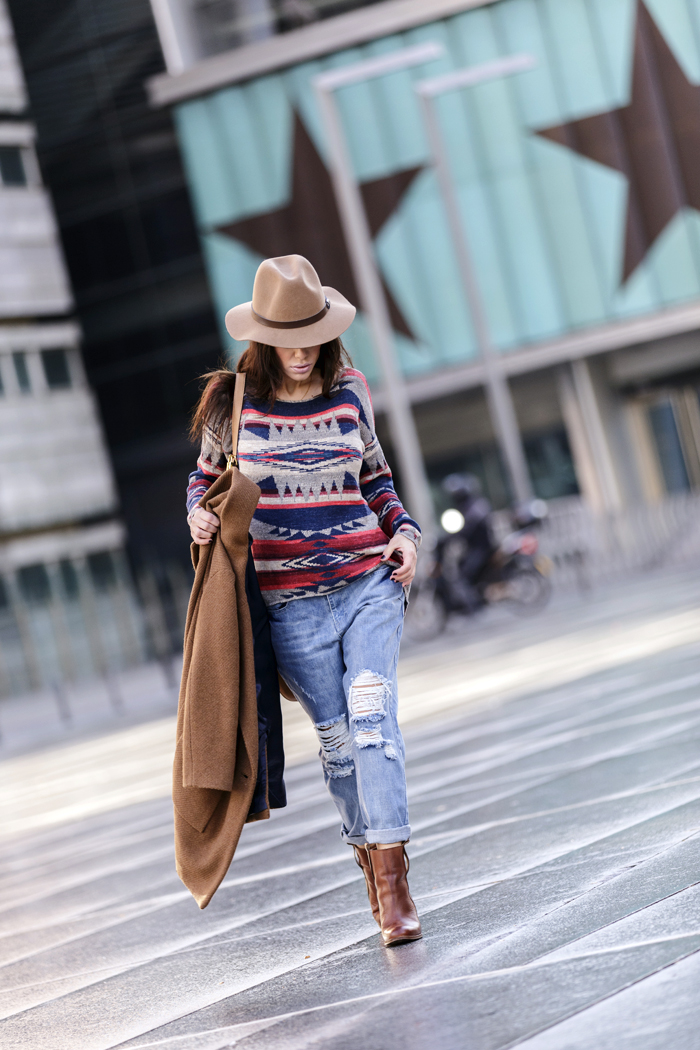 street style barbara crespo knit and boyfriend jeans the corner shop hake fashion blogger outfit blog de moda