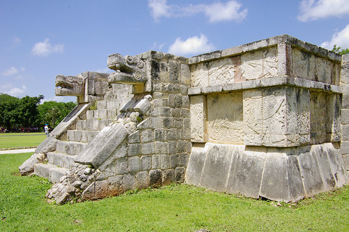 america chichenitza ruinas mayas mejico cabezadeserpiente