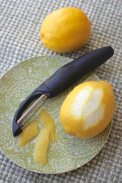 peeling-lemon