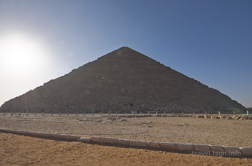 【写真】2014 世界一周 : 三大ピラミッド（近景）/2021-06-11/PICT6994