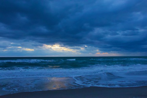 morning beach clouds sunrise dawn florida darkclouds indialantic heavyclouds