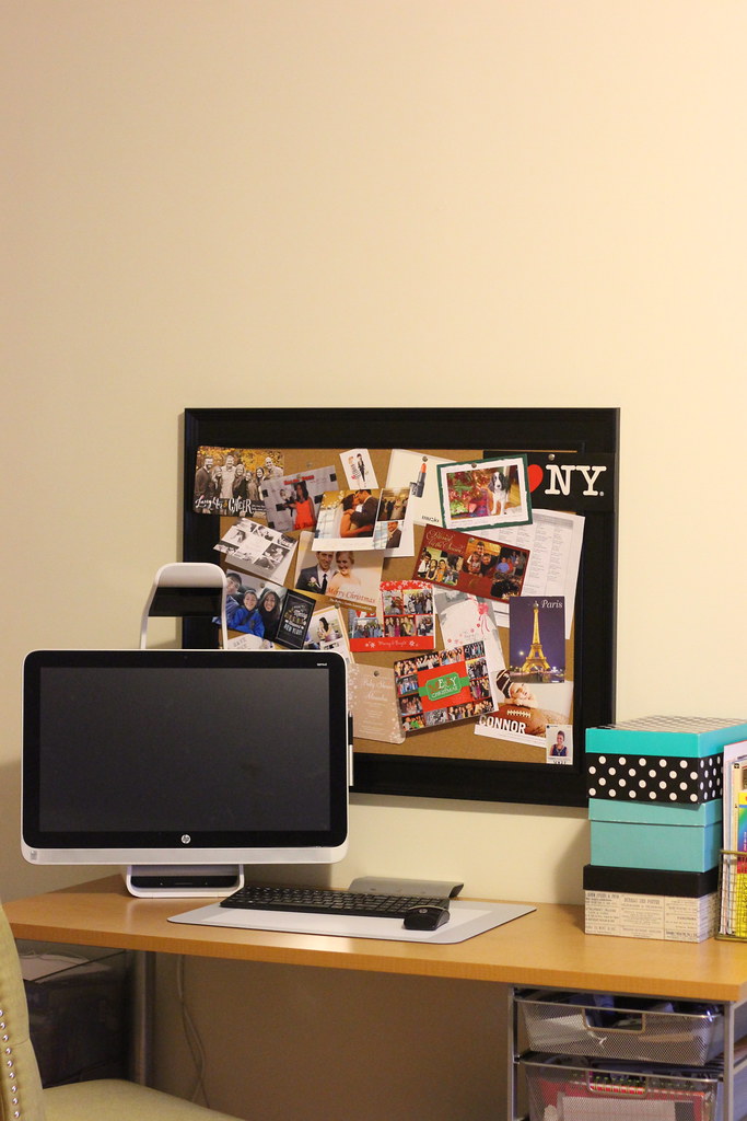 How to Create a Gallery Wall | Sprout by HP | #LivingAfterMidnite