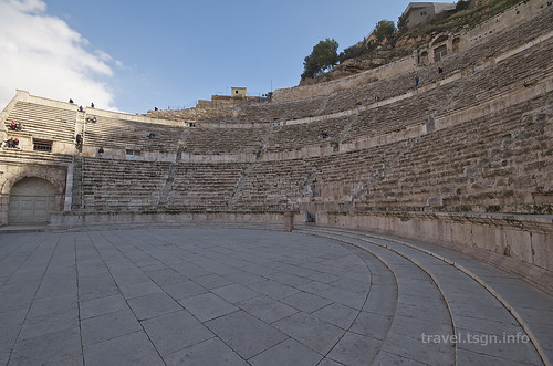 【写真】2014 世界一周 : ローマの円形劇場/2021-03-26/PICT6971