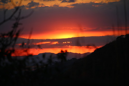 sunset sky color nature colors canon landscape atardecer photography blurry costarica tramonto colours natural dusk paisaje colores atenas fotografia cr goldenhour sl1 x7 skyporn 100d efs55250mm eos100d kissx7 eoskissx7 eosrebelsl1 canoneoskissx7 jczuniga