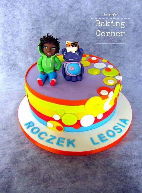 Cake by Anna Szelemech of Anna's Baking Corner
