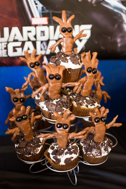 Baby Groot Cupcakes