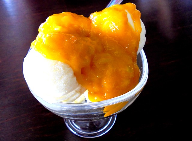 Payung mango ice cream