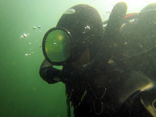scubagear scubadiving divinggear doublehosescubaregulator gatesproam1050drysuit underwater aqualungmistral blackrubberdrysuit drysuitdiver