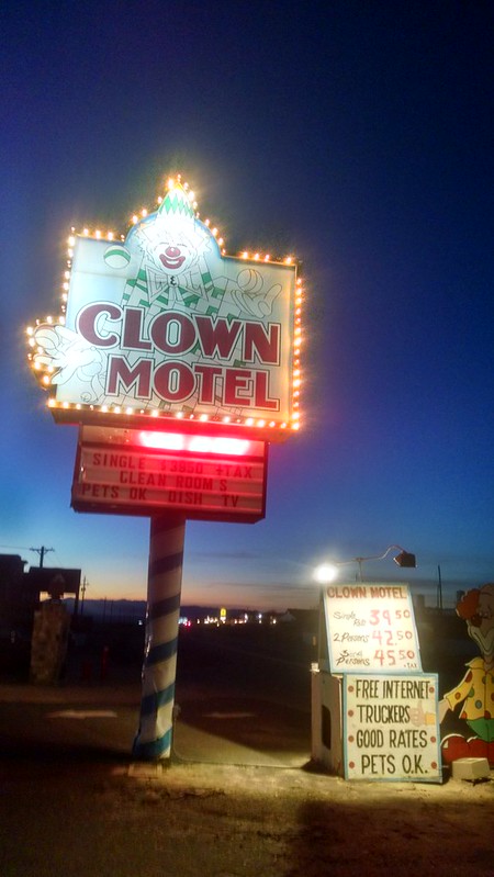 Clown Motel Sign2
